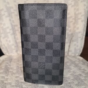 Louis Vuitton Pre-Loved Black Damier Graphite Long Wallet